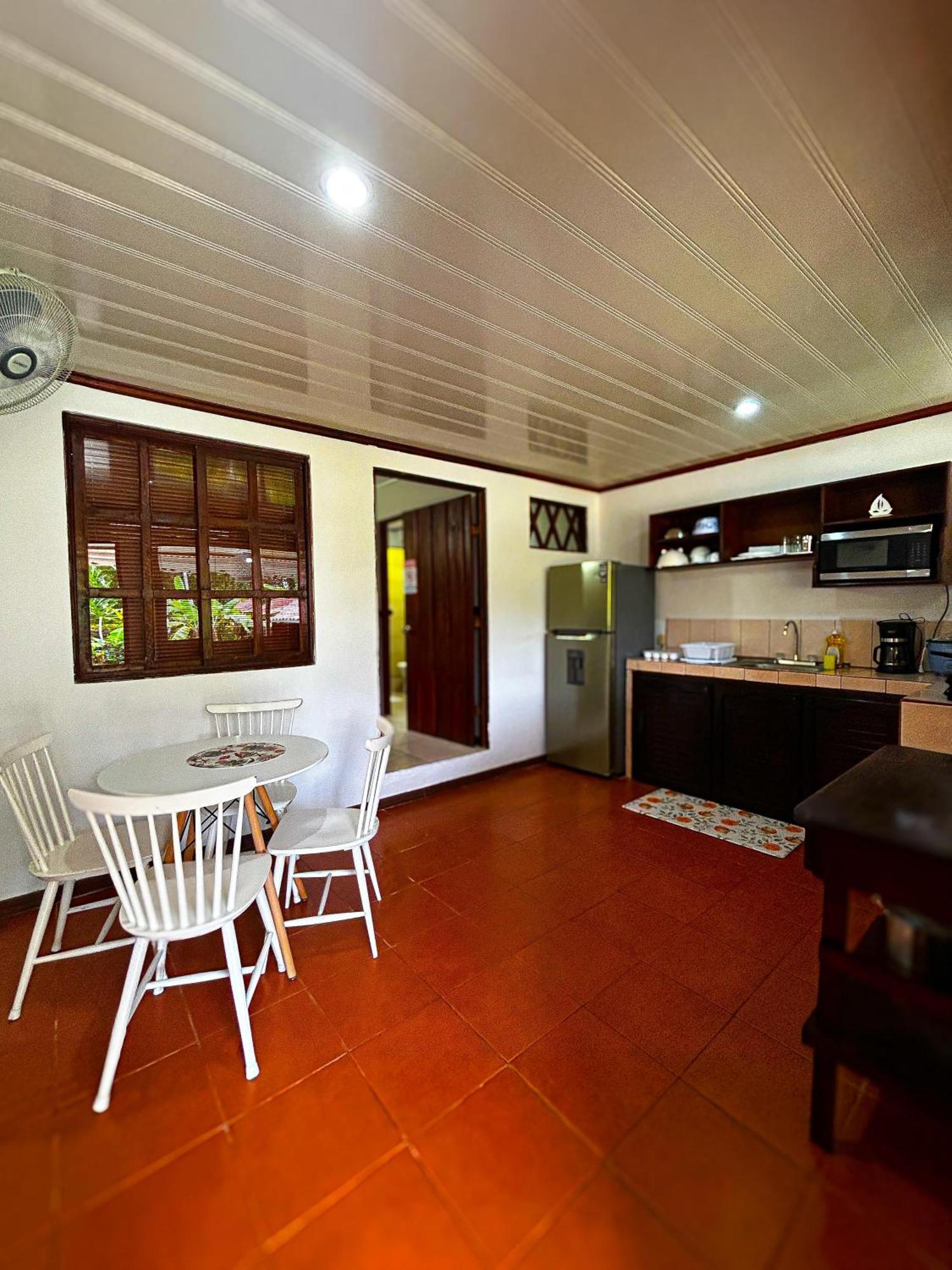Cabinas Ole Caribe Puerto Viejo de Talamanca Exterior photo
